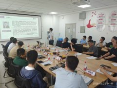 <b>取会师生的积极互动和强烈热闹切磋</b>